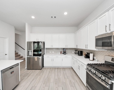 10603 Juniper Branch Drive - Photo Thumbnail 24