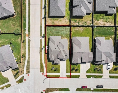 10603 Juniper Branch Drive - Photo Thumbnail 13
