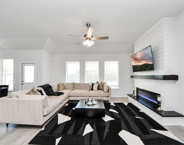 10603 Juniper Branch Drive - Photo Thumbnail 2