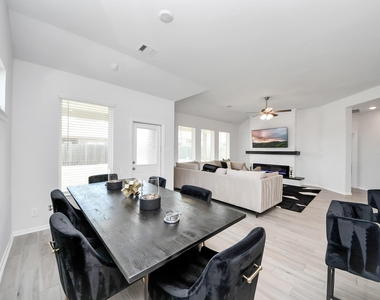 10603 Juniper Branch Drive - Photo Thumbnail 29