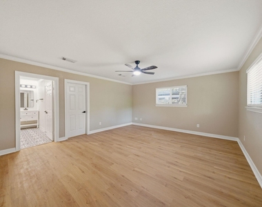 417 13th Avenue N - Photo Thumbnail 14
