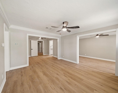 417 13th Avenue N - Photo Thumbnail 9