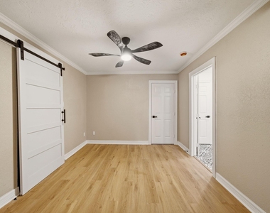 417 13th Avenue N - Photo Thumbnail 10