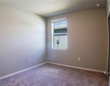 44229 Saddlewood Court - Photo Thumbnail 12