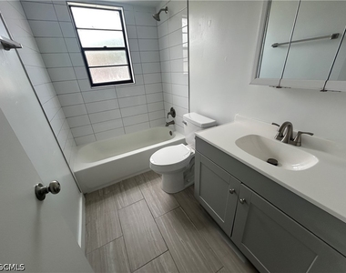 4712 Se 5th Place - Photo Thumbnail 8