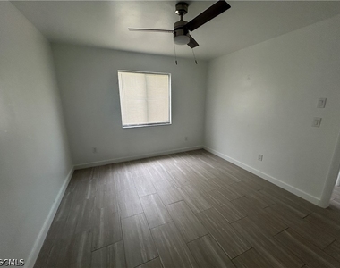 4712 Se 5th Place - Photo Thumbnail 6