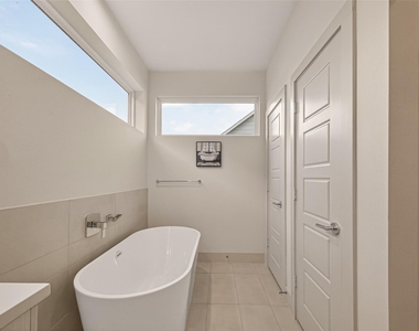4418 Bora Bora Lane - Photo Thumbnail 24