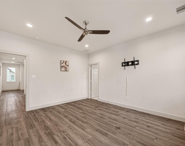 4418 Bora Bora Lane - Photo Thumbnail 20