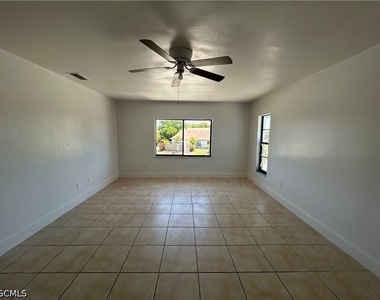 4708 Se 5th Place - Photo Thumbnail 7