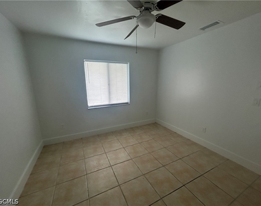 4708 Se 5th Place - Photo Thumbnail 11