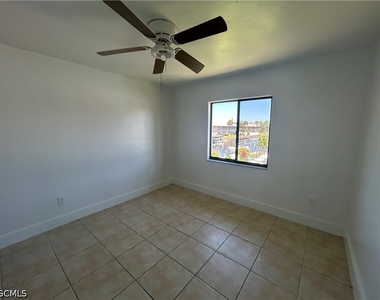 4708 Se 5th Place - Photo Thumbnail 6