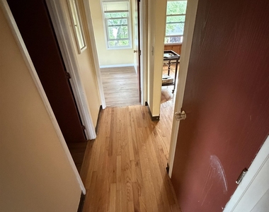 591 Amory - Photo Thumbnail 7