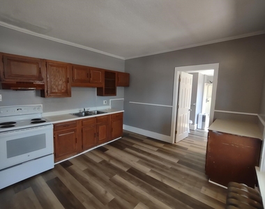 48 Laurel - Photo Thumbnail 5