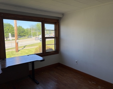 1420 Woodbury - Photo Thumbnail 16