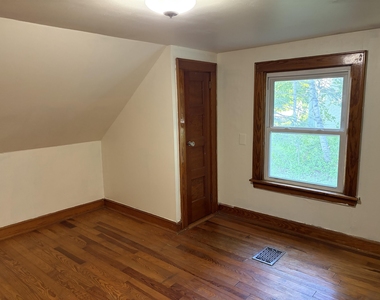 1420 Woodbury - Photo Thumbnail 28