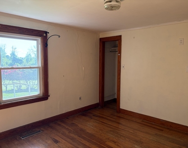 1420 Woodbury - Photo Thumbnail 15
