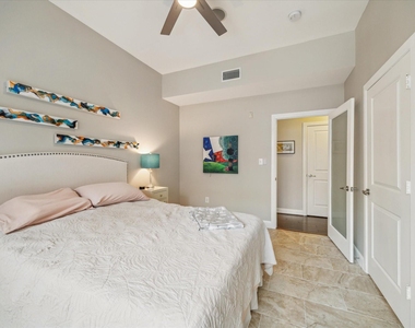 300 St Joseph Parkway - Photo Thumbnail 9