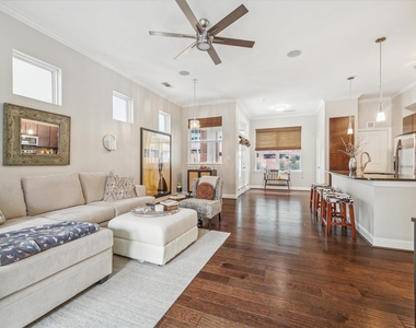 300 St Joseph Parkway - Photo Thumbnail 3