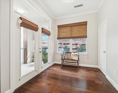300 St Joseph Parkway - Photo Thumbnail 4