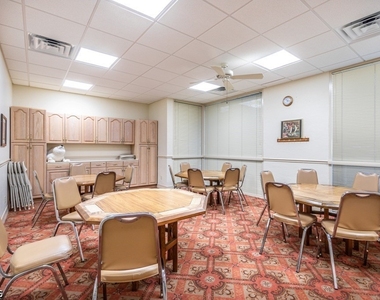 7430 Lake Breeze Drive - Photo Thumbnail 16