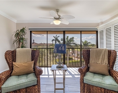7430 Lake Breeze Drive - Photo Thumbnail 5