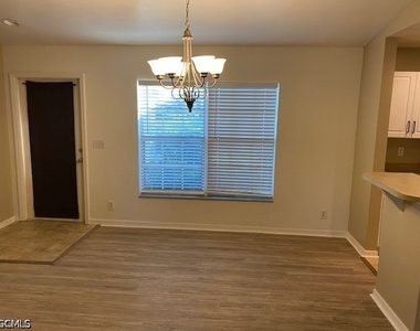 3717 Ne 13th Avenue - Photo Thumbnail 8