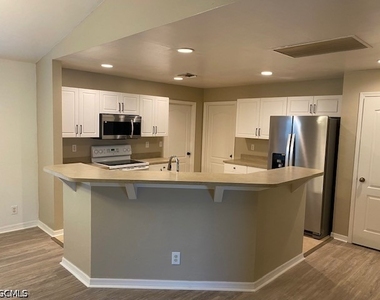 3717 Ne 13th Avenue - Photo Thumbnail 6