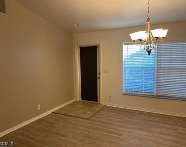 3717 Ne 13th Avenue - Photo Thumbnail 9