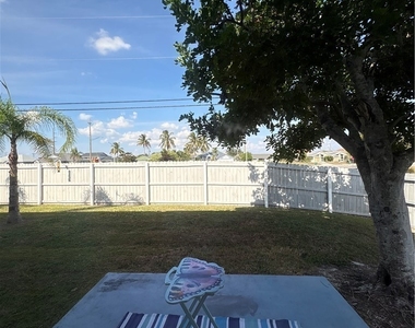 1005 Sw 48th Terrace - Photo Thumbnail 31