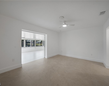 27381 Voyageur Drive - Photo Thumbnail 12