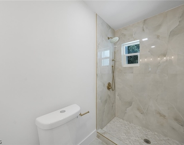 27381 Voyageur Drive - Photo Thumbnail 14