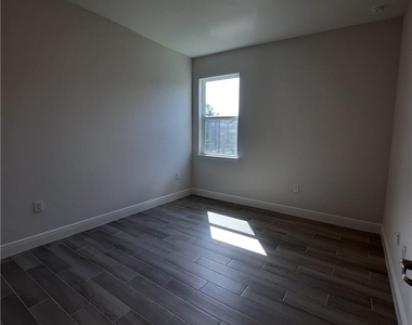 4102 Nw 26th Street - Photo Thumbnail 22