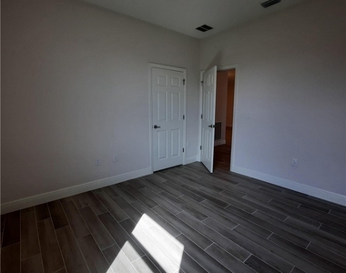 4102 Nw 26th Street - Photo Thumbnail 23