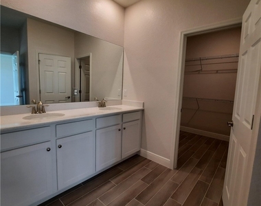 4102 Nw 26th Street - Photo Thumbnail 26