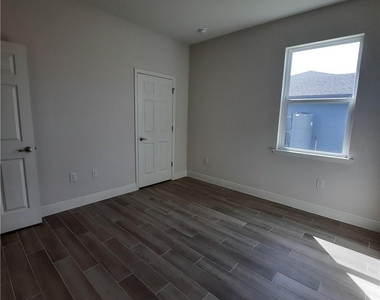 4102 Nw 26th Street - Photo Thumbnail 16