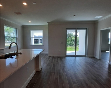 4102 Nw 26th Street - Photo Thumbnail 11
