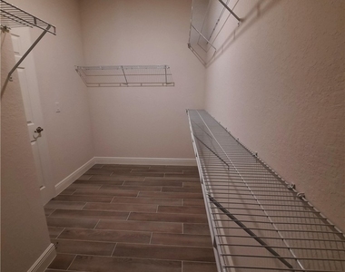 4102 Nw 26th Street - Photo Thumbnail 29
