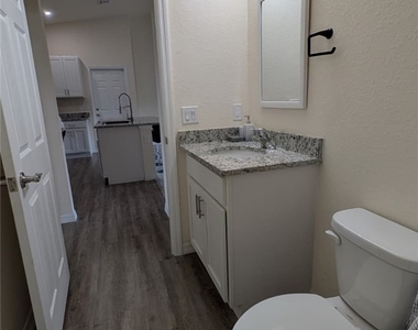 9001 Penny Cir Circle - Photo Thumbnail 15