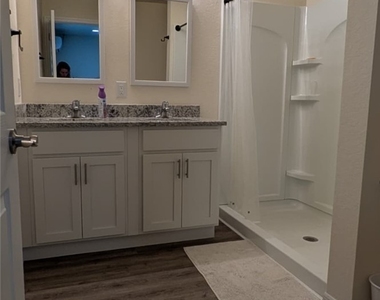 9001 Penny Cir Circle - Photo Thumbnail 20