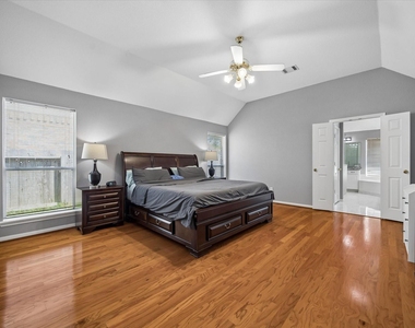 5918 Amherst Court - Photo Thumbnail 12