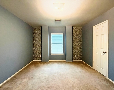 9011 Canton Park Lane - Photo Thumbnail 16