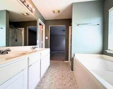9011 Canton Park Lane - Photo Thumbnail 18