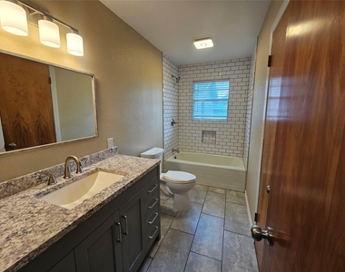 120 Ronald Avenue - Photo Thumbnail 12