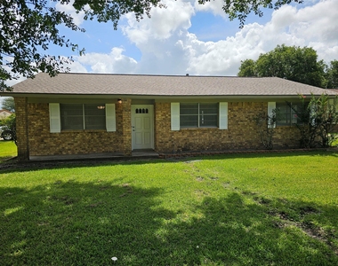 120 Ronald Avenue - Photo Thumbnail 3