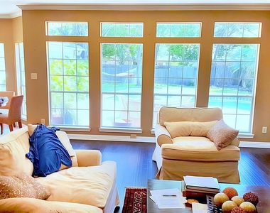 3814 Bayou Bend Court - Photo Thumbnail 18
