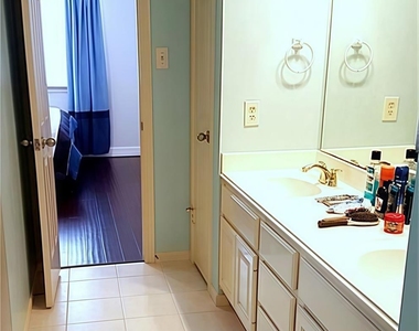 3814 Bayou Bend Court - Photo Thumbnail 20