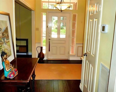 3814 Bayou Bend Court - Photo Thumbnail 8