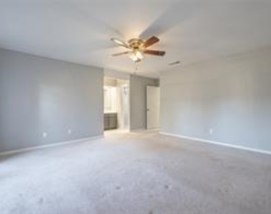 10215 Kirkwren Drive - Photo Thumbnail 16