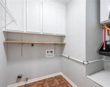 10215 Kirkwren Drive - Photo Thumbnail 22