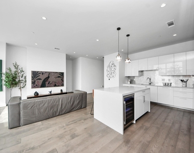 4521 San Felipe Street - Photo Thumbnail 9